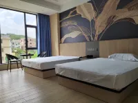 Heping Yuyuan Hot Spring Homestay - Balcony
