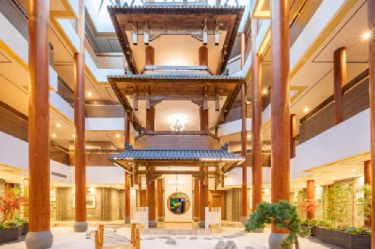 Rezen Hotel Penglai Pavilion Binhai Hotels near Penglai Polar Ocean World