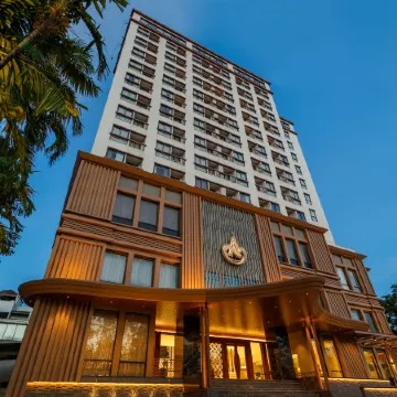 Amora Thapae Hotel Chiang Mai Отели рядом с достопримечательностью «Старый город Чан Май»