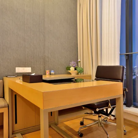Guangzhou Fuying Apartment (Poly World Trade Center Pazhou Convention and Exhibition Center Store) Отели рядом с достопримечательностью «Весенняя кантонская ярмарка»