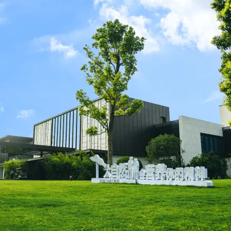 Jiangnanchun Hot Spring Resort Hotel