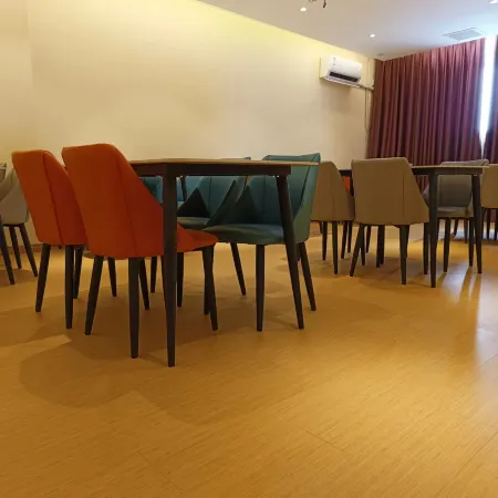 James Joyce Coffetel Hotel (Bazhou Xinghua Road Fengze Pedestrian Street)