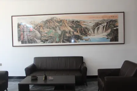 Qingyuan Hongshan Business Hotel