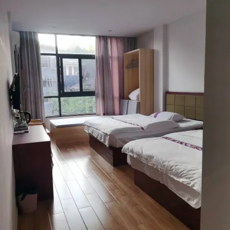 Baihui B&B (Wuyishan Xingcun Jiuqu Wharf Shop) Отели рядом с достопримечательностью «Девять треугольных дрейфов»