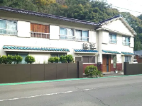 Albany inn Shirahama Hotels near Shirahama Station