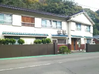Albany inn Shirahama JR 쓰바키역 주변 호텔