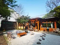 Ruz Cabin Hotels near Yan Ziling’s Angling Terrace