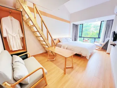 Tiantai Mountain Linyin Mountain Villa Hotels near Black Dragon Pool