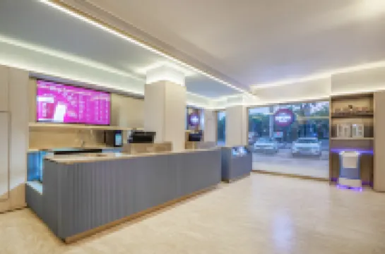 HanTing Hotel (Yancheng Financial City Railway Station)