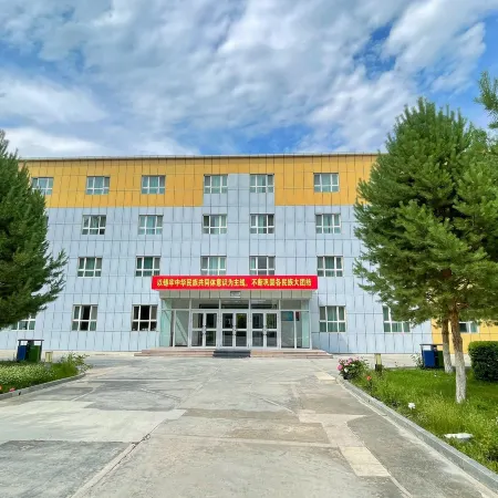 Jeminay Hotel