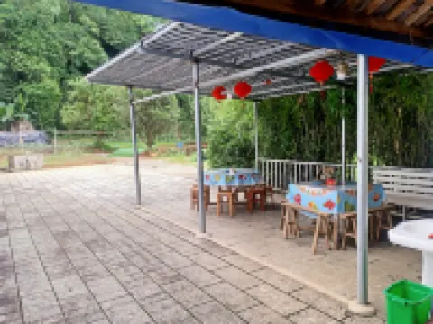 Yashan Tourism Resort Area Luojia Xiangcai Homestay