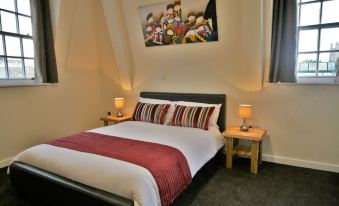 Central Hotel Gloucester by Roomsbooked