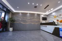 Huayi Hotel (Weinan Banquan Town Government Branch)