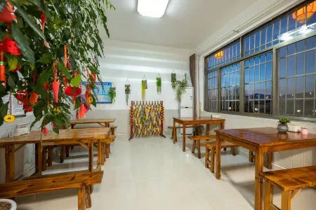 Huiyun Inn (Huangshan North Station Xixi Nan Ancient Village Branch)