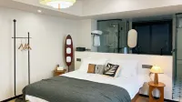 Jiujian Yixiu · Mid-Century Style Designer Boutique Stay (Linhai Yintaicheng) - 2-Star