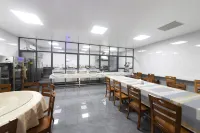 Boyue Smart River View Hotel