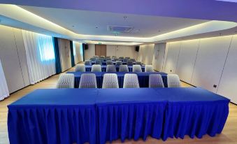 Jinglai Hotel · Zhenxuan (Shanghai Tongji Hospital Xincun Road Subway Station Branch)