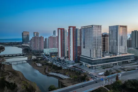 Atour Hotel Qingdao West Coast Chengshiyangtai Отели рядом с достопримечательностью «City Balcony Scenic Area»