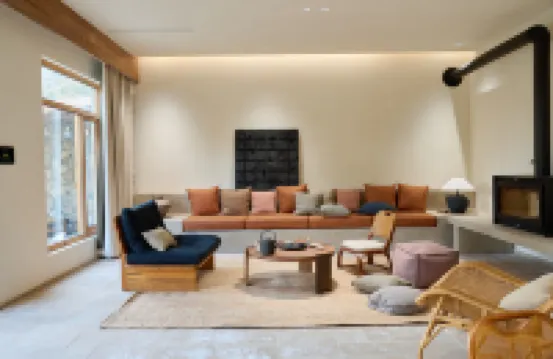 Yimeng Suji Caoshe (Mengshan Renjia Scenic Area)