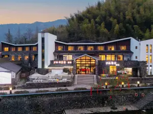 Xiang Xu Zhang Valley Inn