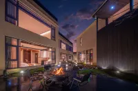 Xingzhiyue Scenic View Hotel