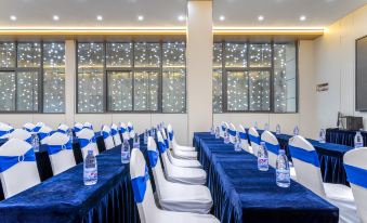 Guilin Yachne· Landscape Mirror Hotel (Guilin Railway Station and the Mixc mall Branch)