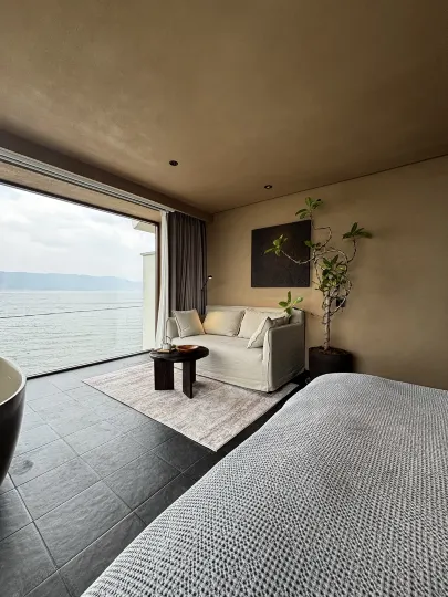 Da'an Lake View Hotel