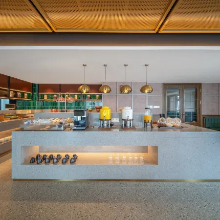 Zhe Fei Hotel (Dalian Donggang Business District Music Fountain Square Branch)