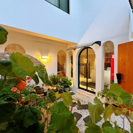 Zhenhe Homestay (Pingjiang Road Guanqian Street Branch)