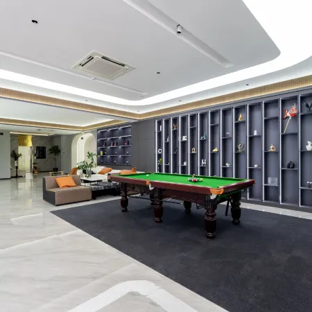 Xidi Yunyi Qiushang Resort Hotel (Xidi Scenic Area)