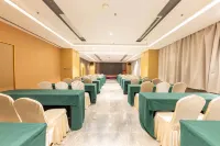 Xinyu Yicheng Hotel (Baoshi Park Branch, Xiannühu Avenue)