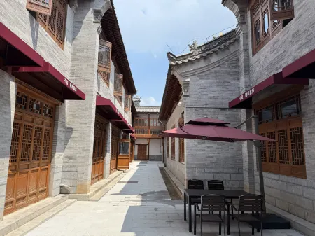 Qianxi Suji · Yinji Homestay (Xinmi Zhenwei Water City) Отели в г. Синьми