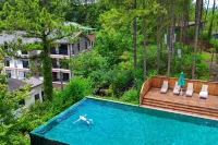 Xinfeng Songjing Hot Spring Resort - Pools