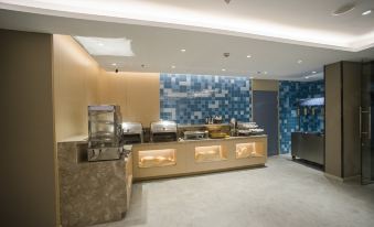 Yueju Hotel (Kunshan South High-speed Railway Station Renmin Road)