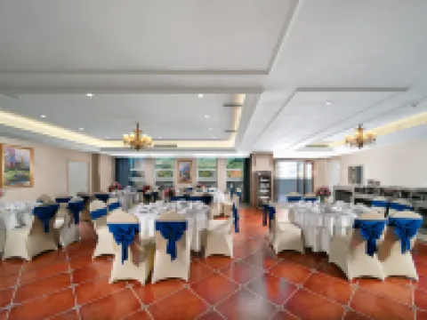 Vienna International Hotel (Bijie Qixingguan District Government)