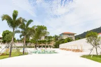 Singyuan Garden Hotels near Cloud Sea Angel Bay