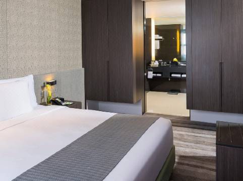 Holiday Inn Bangkok Sukhumvit An Ihg Hotel Room Reviews Photos Bangkok 21 Deals Price Trip Com