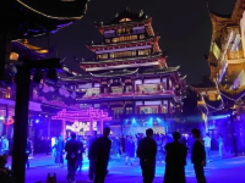 르네상스 상하이 위 가든 호텔, 더 번드, 난징 로드 상하이 호텔