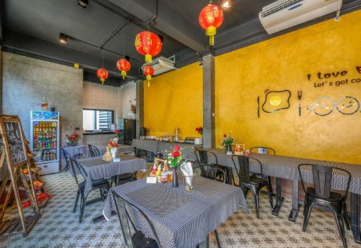 3. 푸껫 에어포트 ..