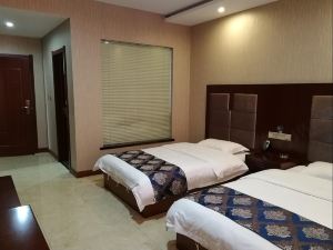 Yulin Rongchen Business Hotel