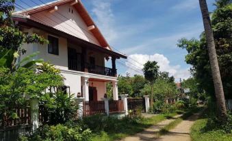A Tee Guesthouse
