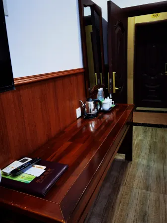 Honghe Business Hotel