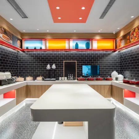 Ibis Hotel (Tianjin Railway Station Jinwan Plaza)