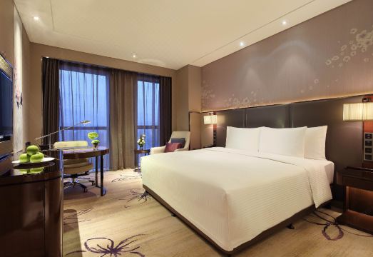 완다 렐름 광위안