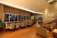 Vio Hotel Pasteur - Airport Shuttle