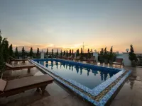 Azalea Park View Hotel Hotels near Phat Tich Temple