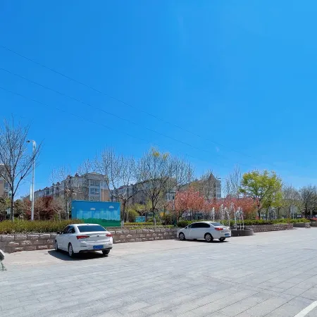 Guannan Guocheng Holiday Hotel