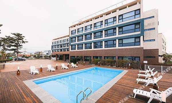 Hotel Sweet Castle Jeju Hamdeok