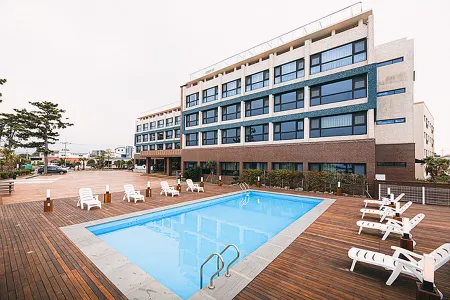 Hotel Sweet Castle Jeju Hamdeok