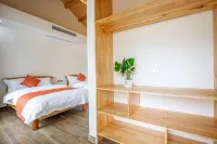 Mianyang orange courtyard home stay